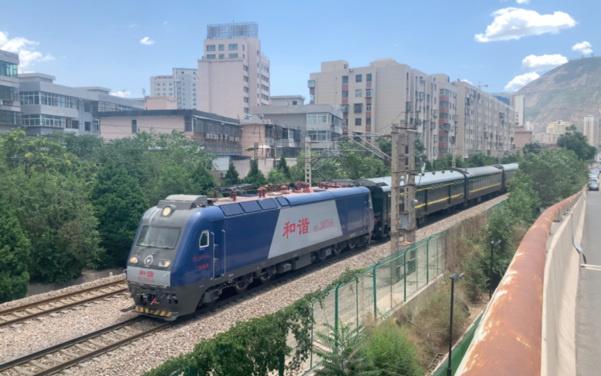 『电猴拉客』兰局迎段hxd3回送某车次车底通过陇海下行