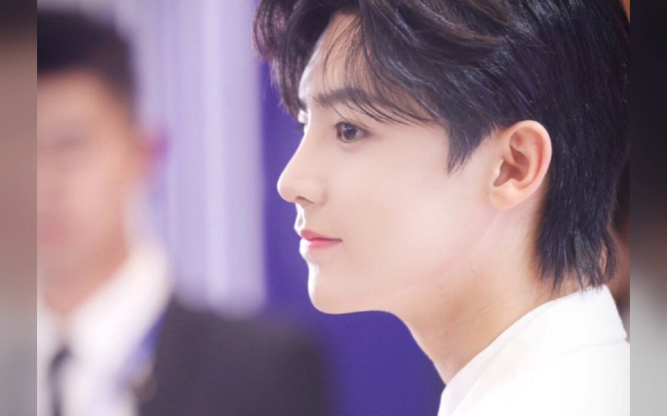 帅萌萌滴男孩 侯明昊