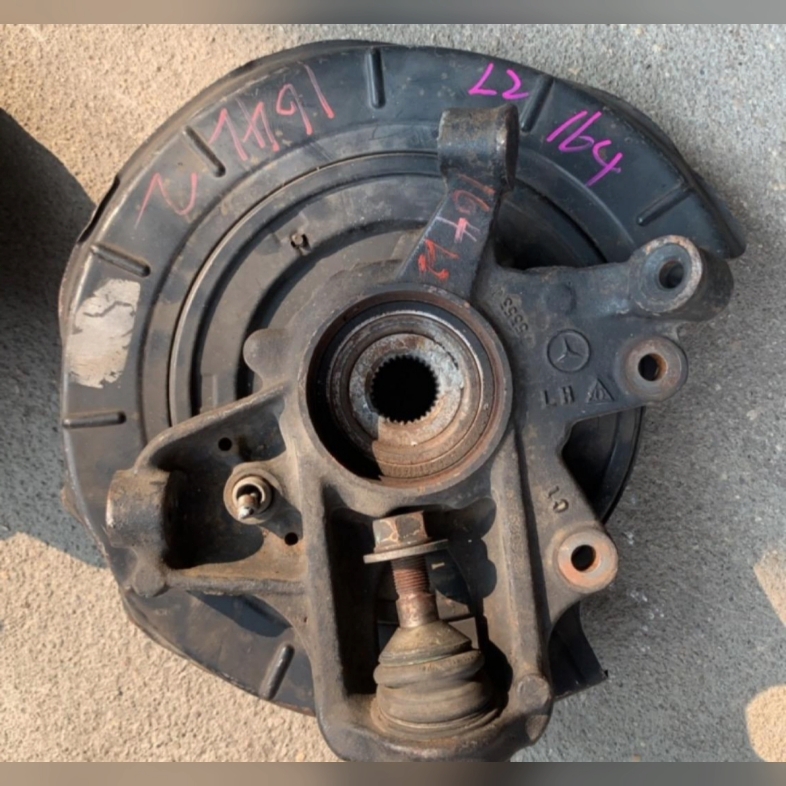 奔驰ml350车轮轴承羊角轴头