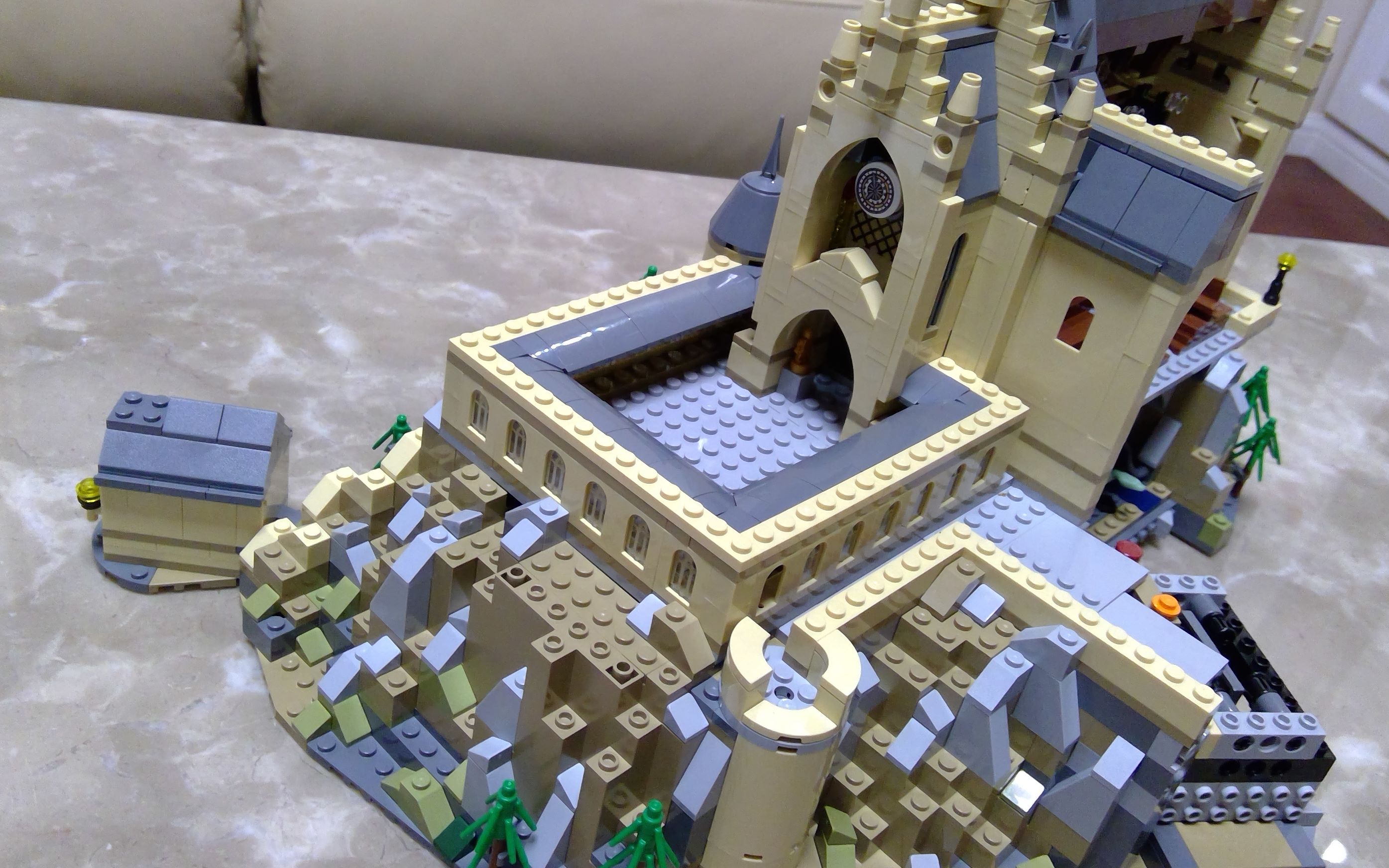 乐高霍格沃茨8倍速 part2 巨型霍格沃茨乐高套装将是哈利波特粉丝梦寐