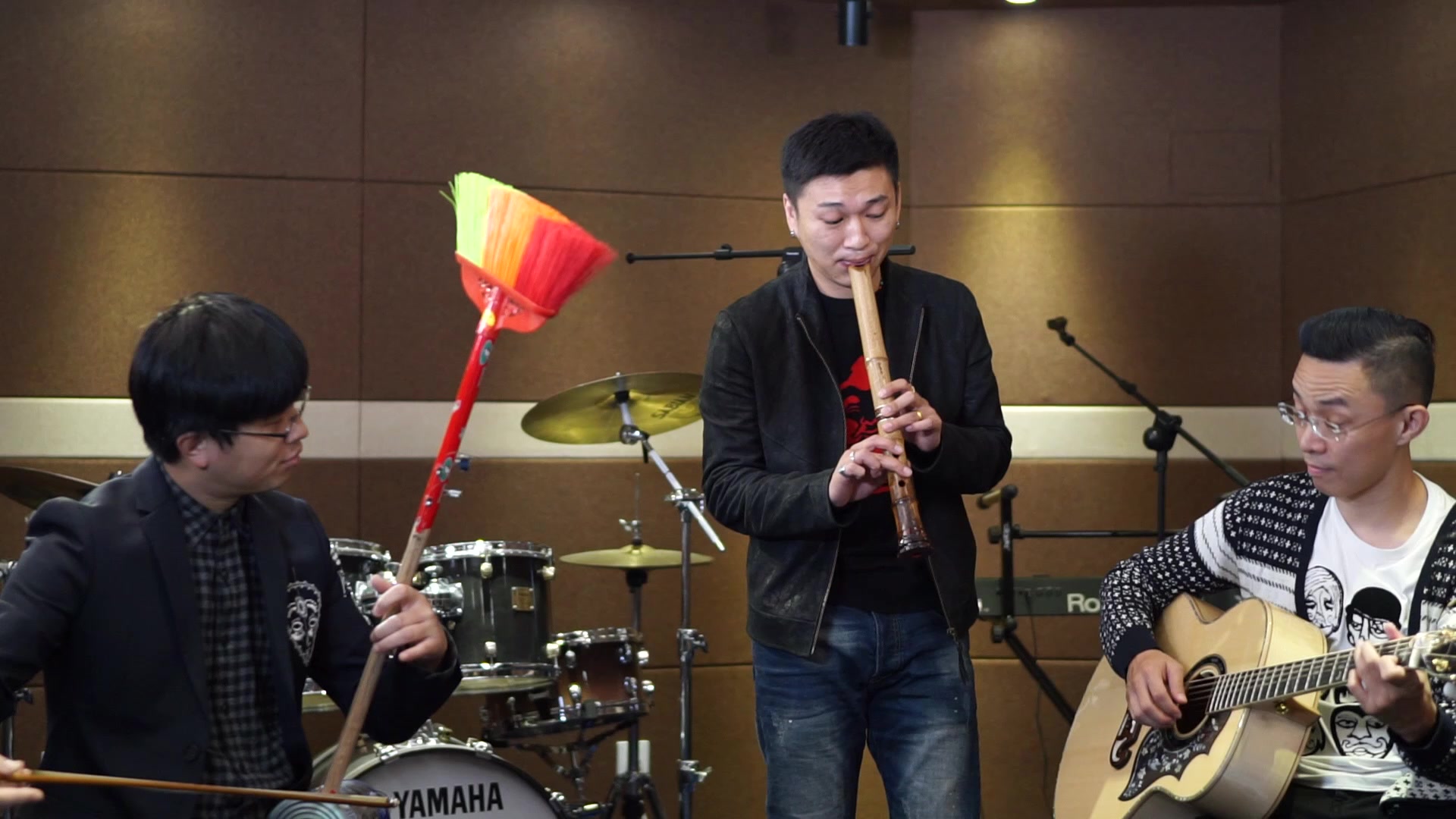 自制奶罐二胡77吉他77尺八合奏《春告鸟》