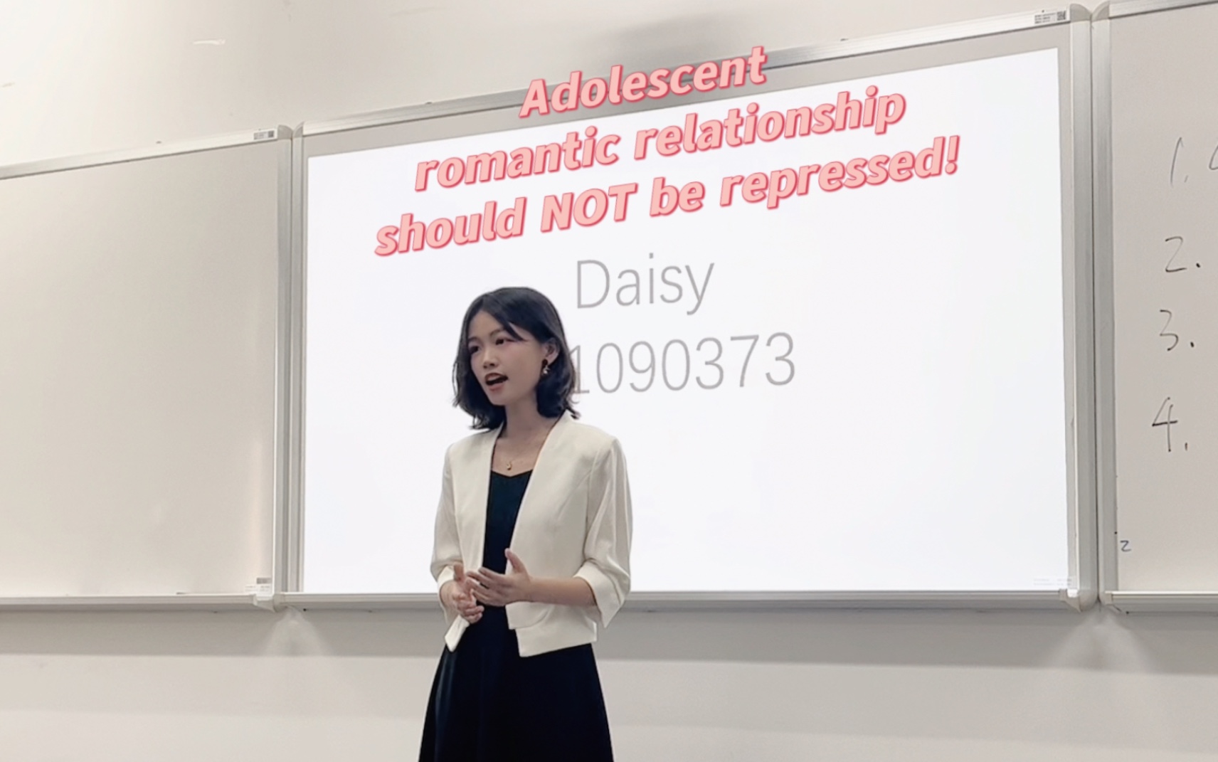 [图]港中深｜英语课presentation记录｜Adolescent romantic relationship should not be repressed