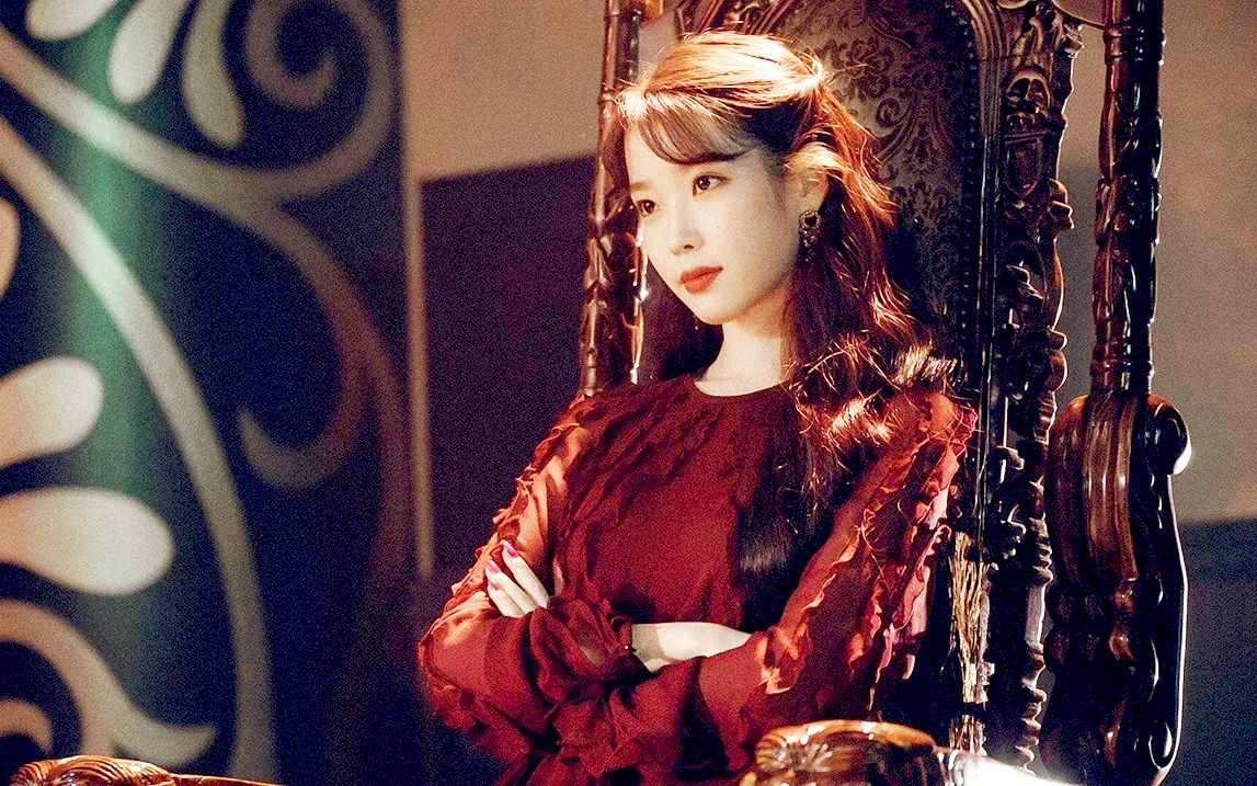 iu李知恩德鲁纳酒店中的iu小姐姐真的好好看