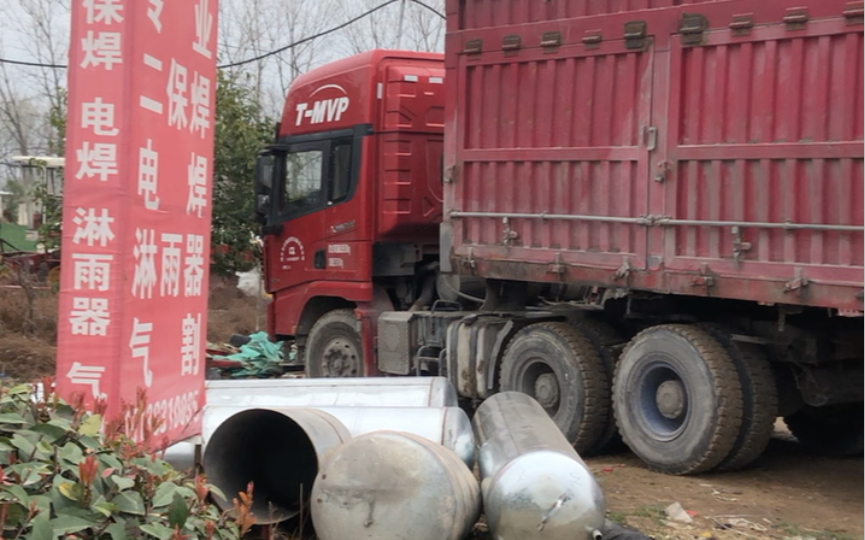 【街拍】德龙百吨王,这车能拉吗?