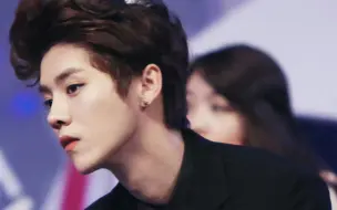 Descargar video: 131229 SBS歌谣大战 EVERYBODY FOCUS LUHAN