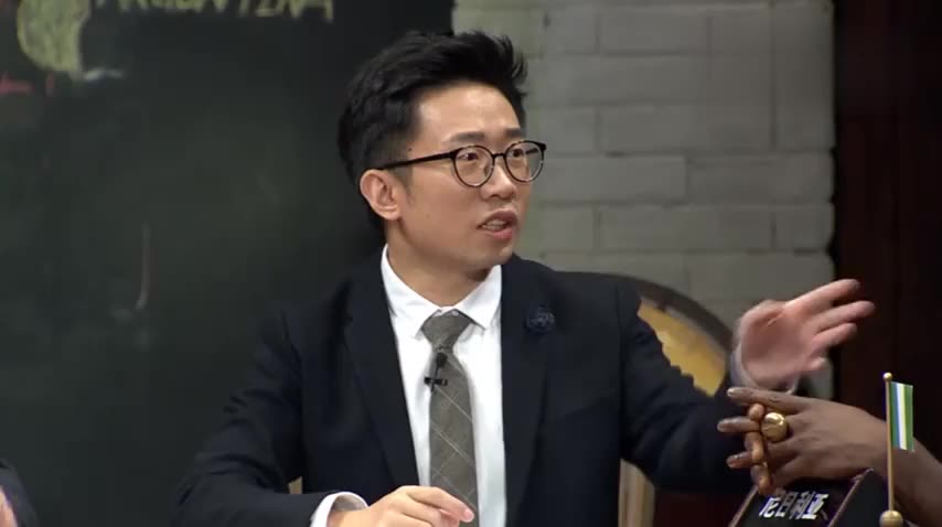 《非正式会谈》钱多多一个神奇的存在