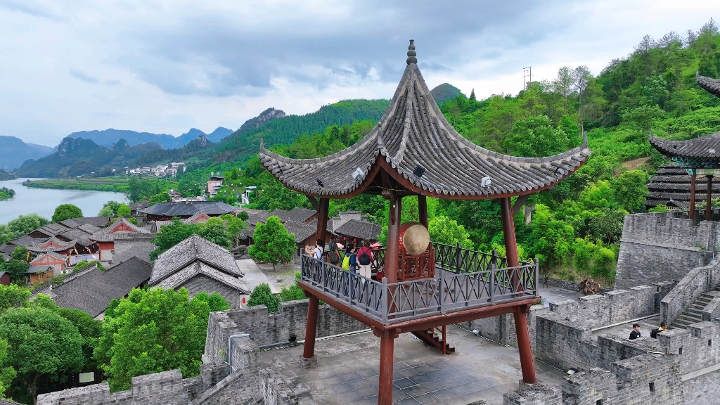 贵州铜仁的著名景点图片