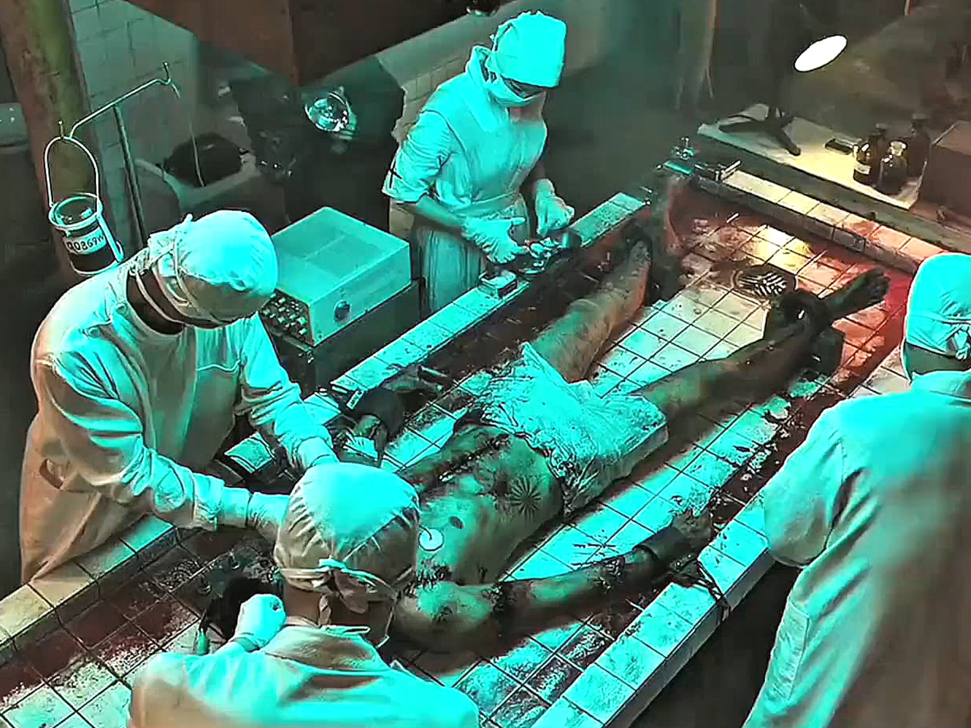 小日本将人眼睛挖出在缝合 在将狼的血液注入到体内 制造出生化人