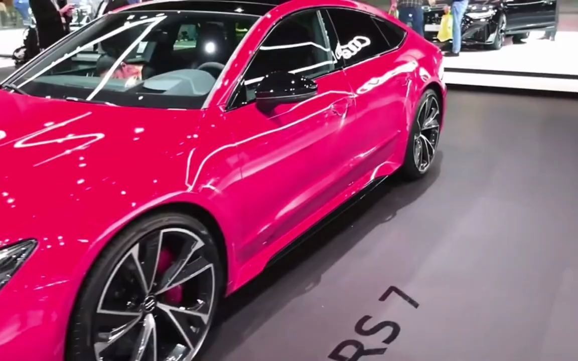 奥迪rs7又是多少人的梦想啊 这个粉色也太骚气了吧