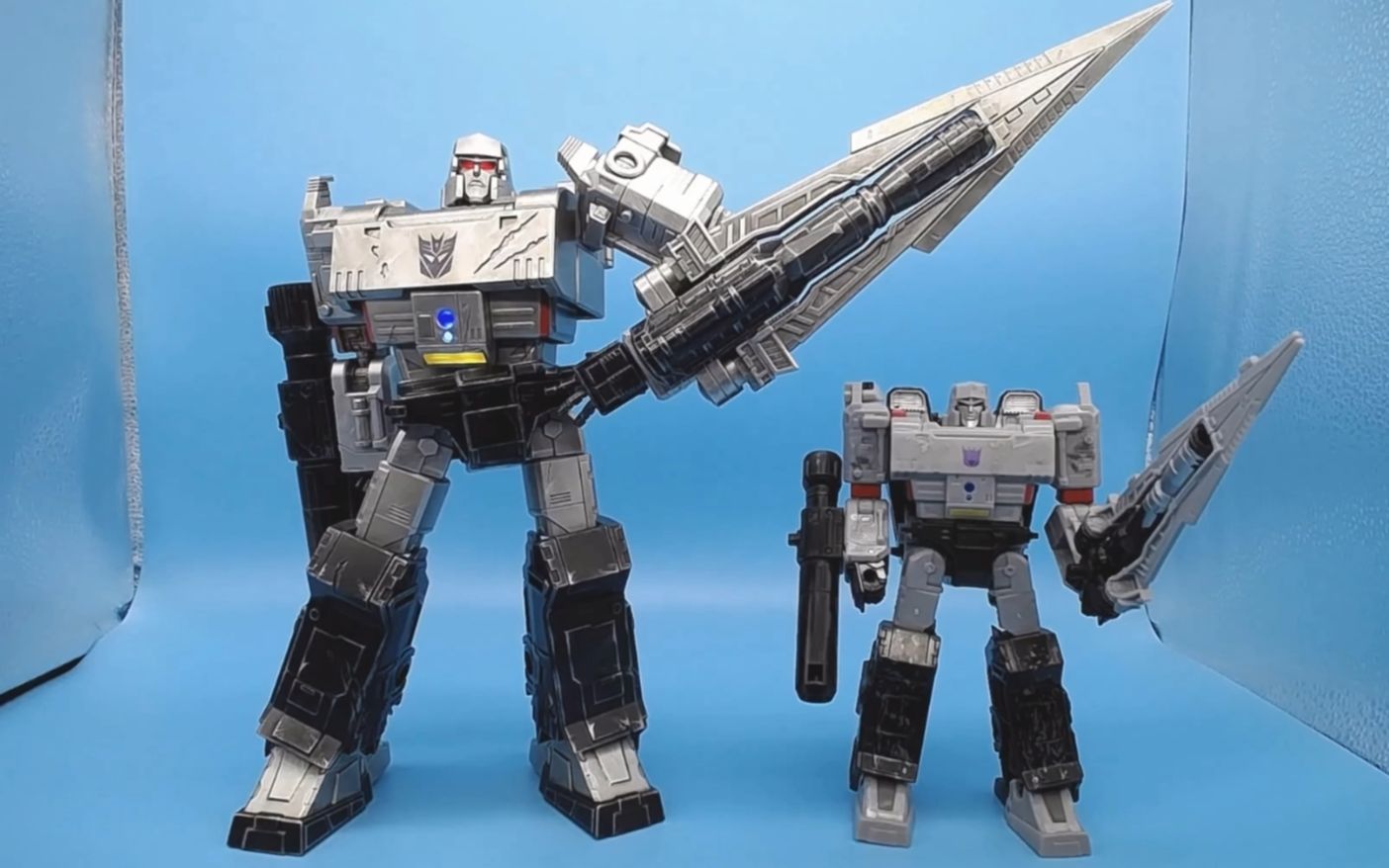 100完美还原变形金刚threezero围城dlx威震天