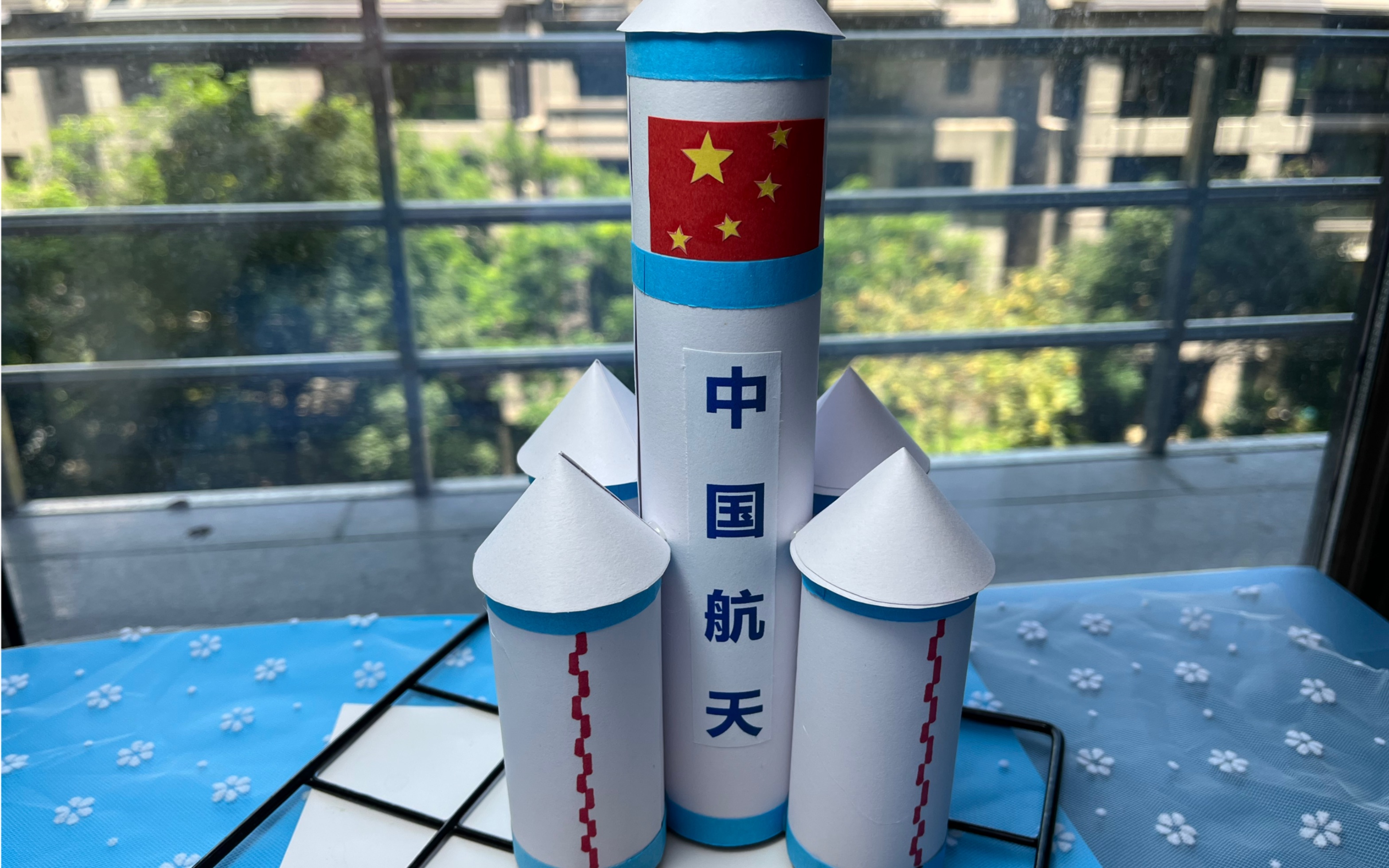 [图]做一个神州模型，助力孩子的航天梦🚀神舟十四号成功发射！浩瀚太空再添一抹中国红，厉害了我的祖国