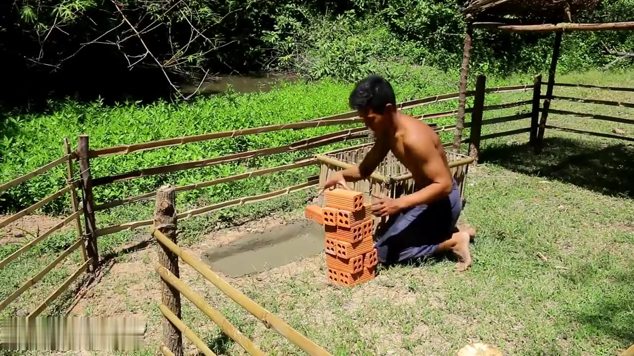 [图]农村表弟能工巧匠，给两只小山羊搭建新窝，看它们多享受