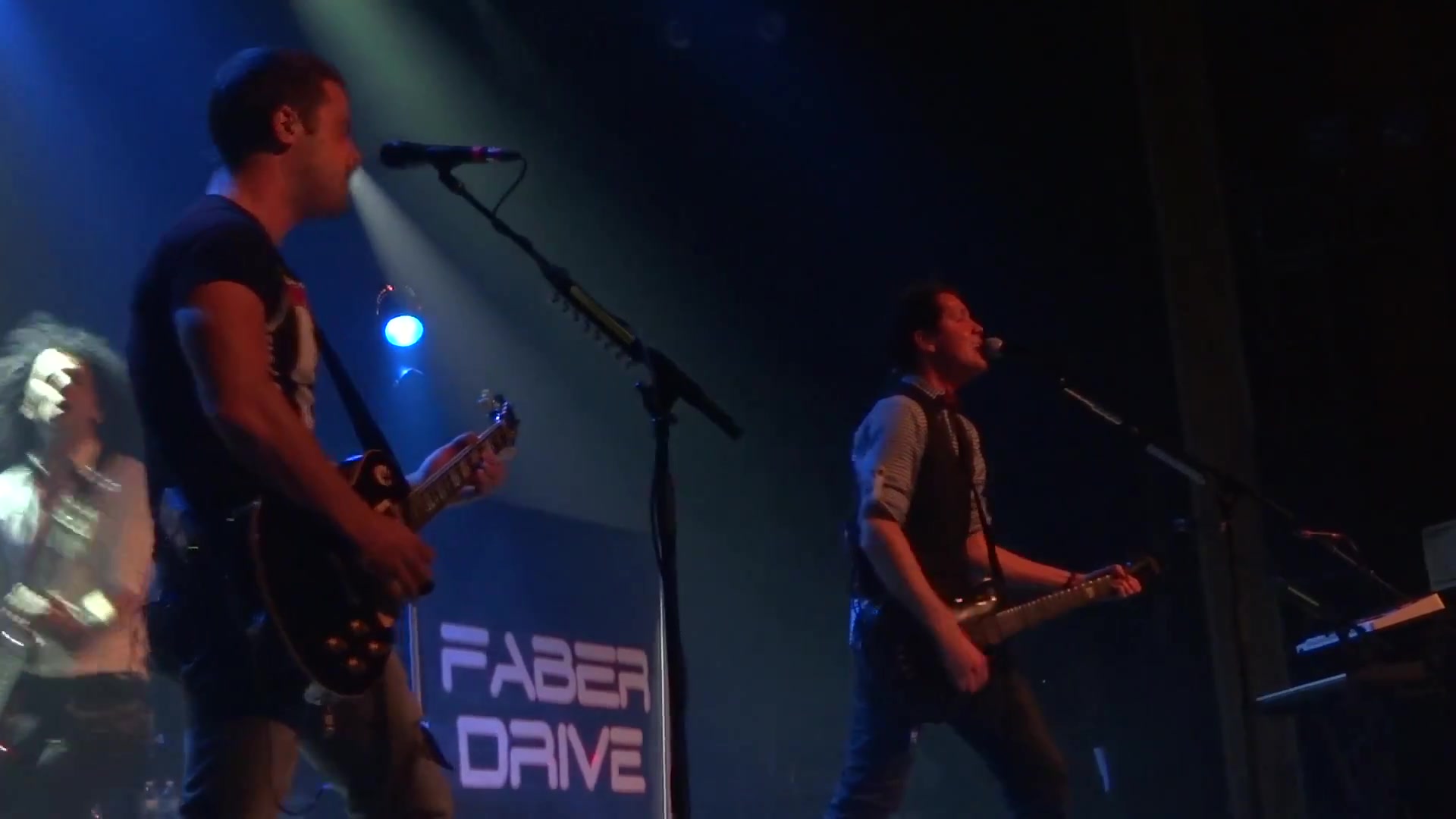 [图]Faber Drive - Second Chance & Obvious Live Montreal 2012 HD 1080P