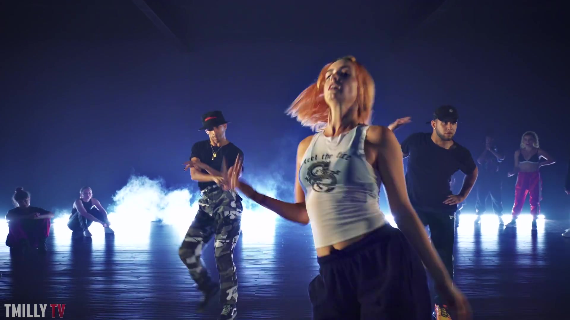 贾斯汀比伯御用伴舞,前新西兰royalfamily 主力队员,金发女神shyvon