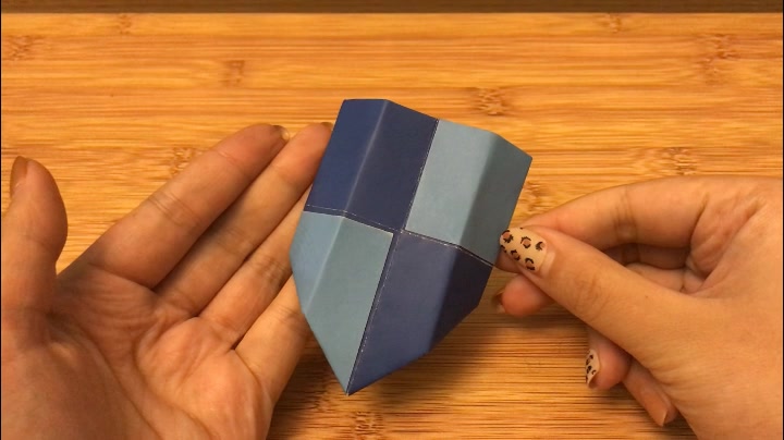 365折纸小台历 盾牌