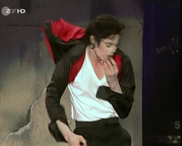 地球之歌(大合辑))Earth Song  Live Video MegaMix  by MJHDvideos哔哩哔哩bilibili