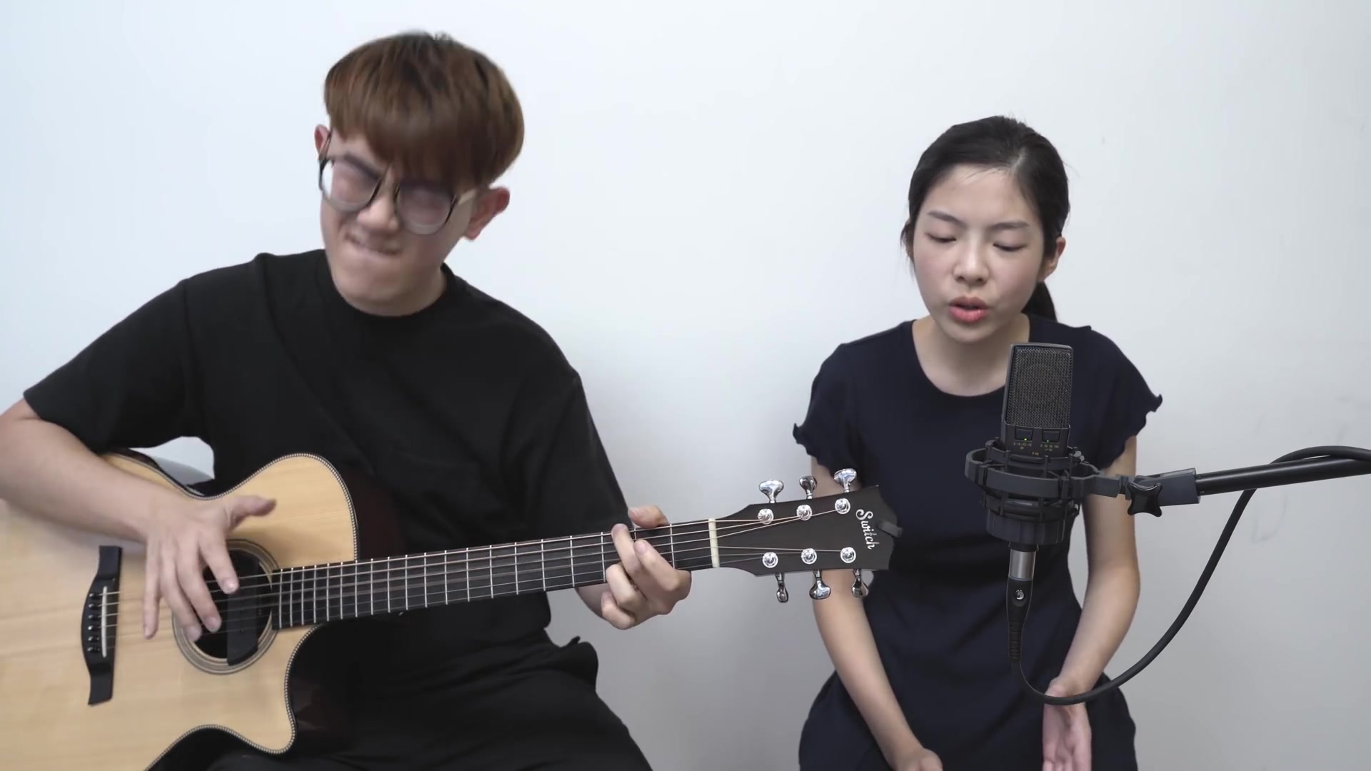 [图]菊梓喬Hana Kuk - 只想與你再一起 Pamsmusic Cover (ft. LokaGuitar)