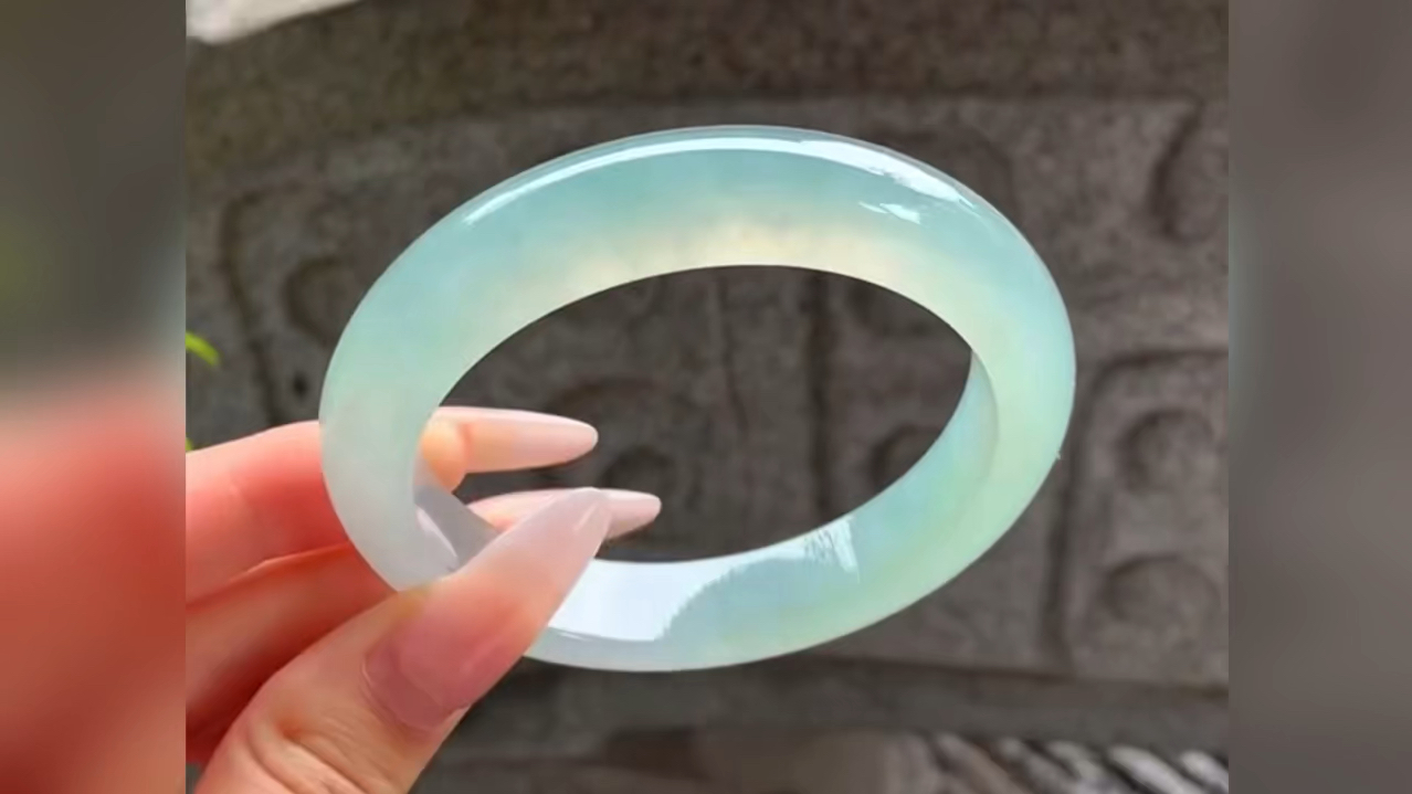 a级翡翠属于什么档次(a级翡翠怎么样值多少钱) 第2张