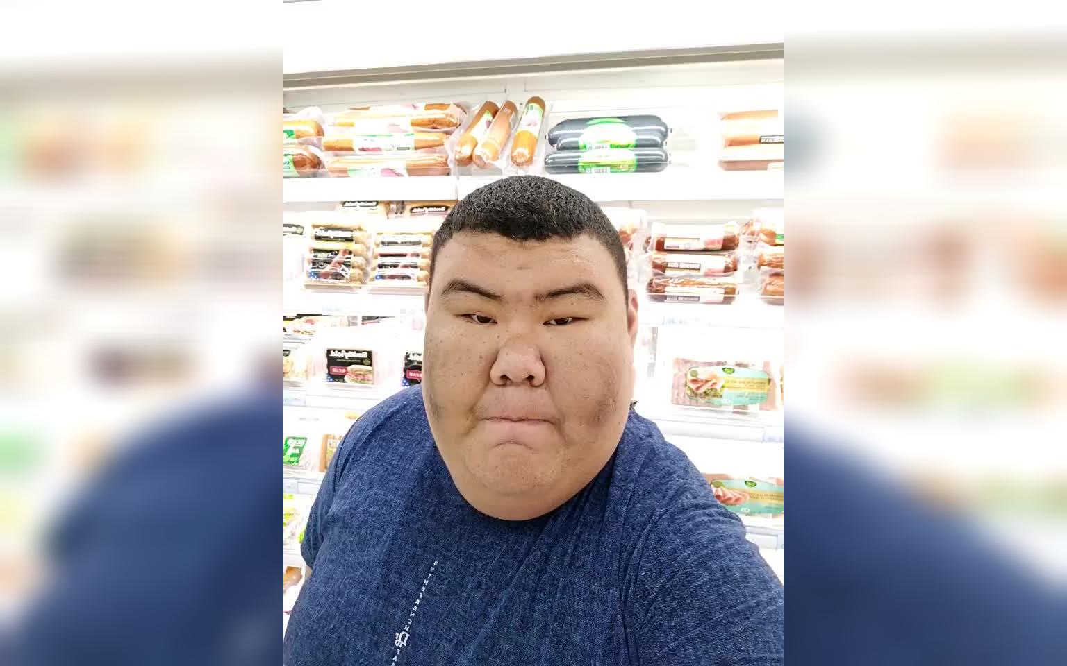 快手猪皇告诉你如何养成一个猪皇品种类的猪