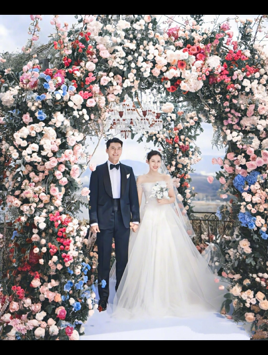 活动作品孙艺珍玄彬婚礼现场照高清