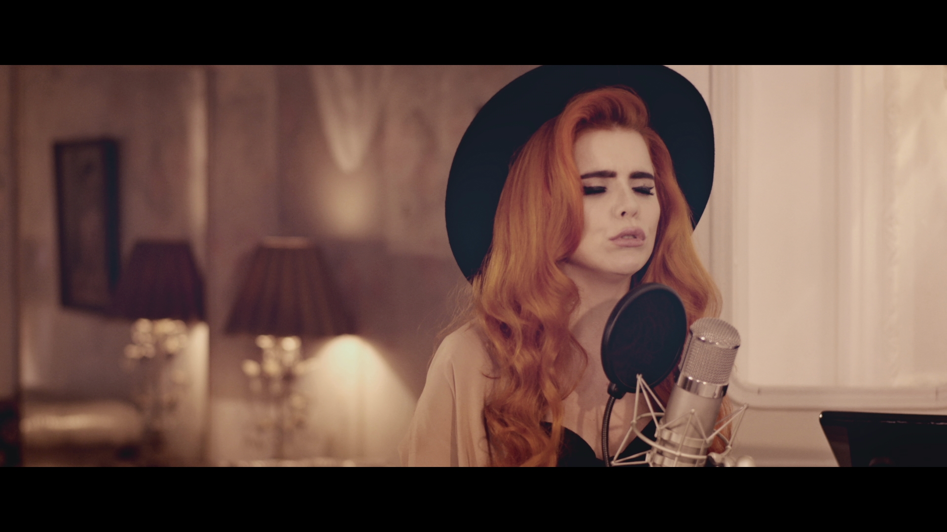 [图]Only Love Can Hurt Like This (Off the Cuff) - Paloma Faith