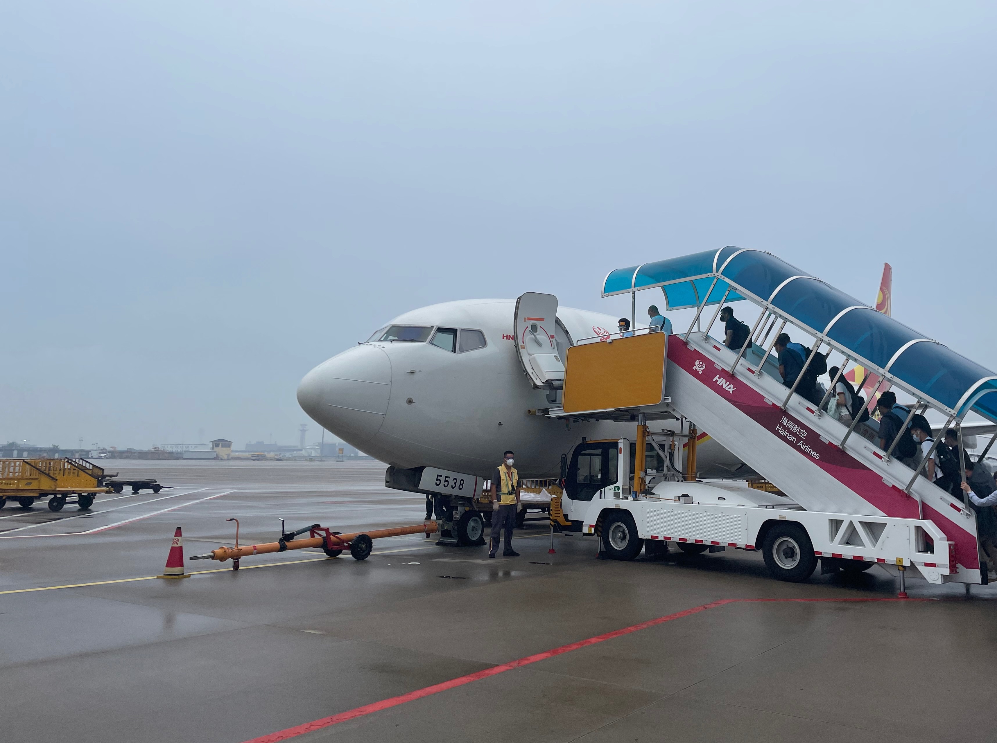 大新华航空 CN6057 B737800 北京首都银川河东 雨天起飞哔哩哔哩bilibili