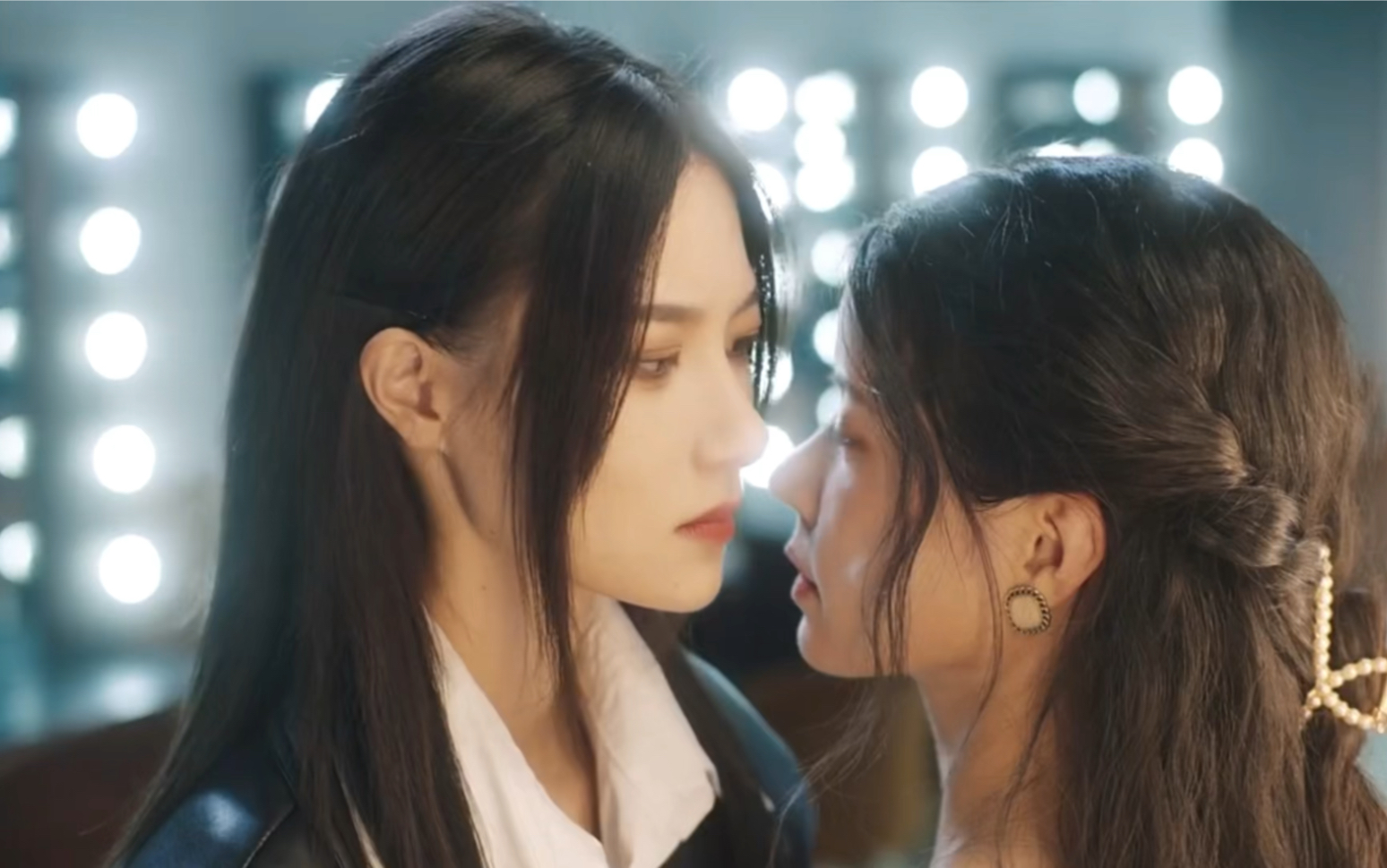 霸道学妹对温情小妈的占有欲有点强了……#王学习-吉吉#圣微#双女主