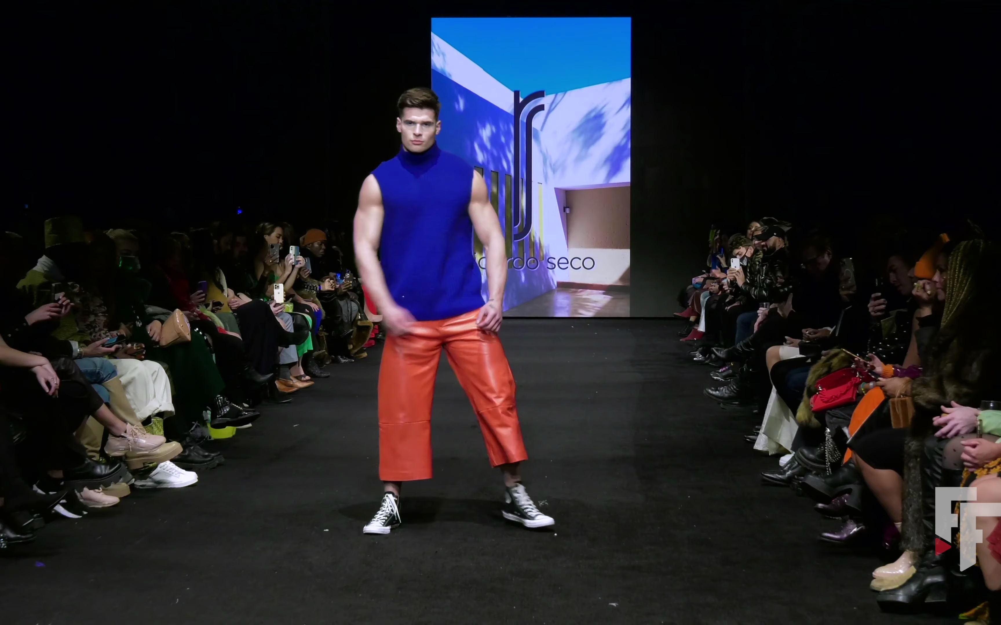 malik delgaty走秀!