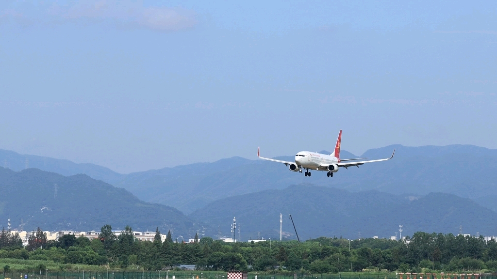 长安航空波音737-800着陆