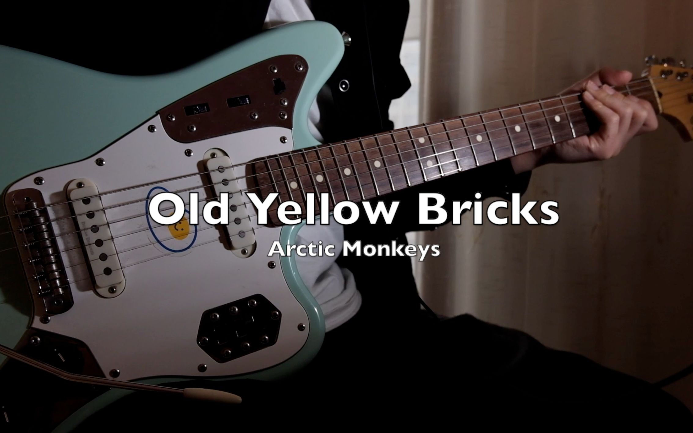 [图]Old Yellow Bricks - Arctic Monkeys guitar (cover)