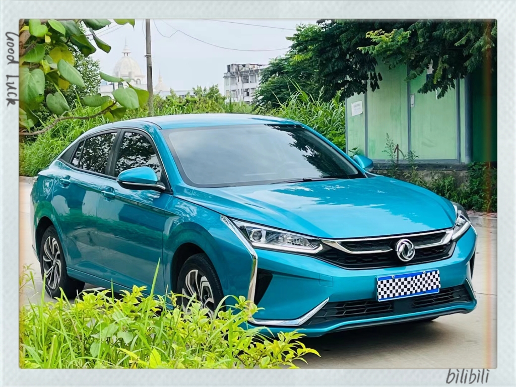 2021年4月东风奕炫02手动挡02中控大屏幕02多功能方向盘02