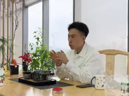 Tải video: 才上牌三个月的稀有宝马240