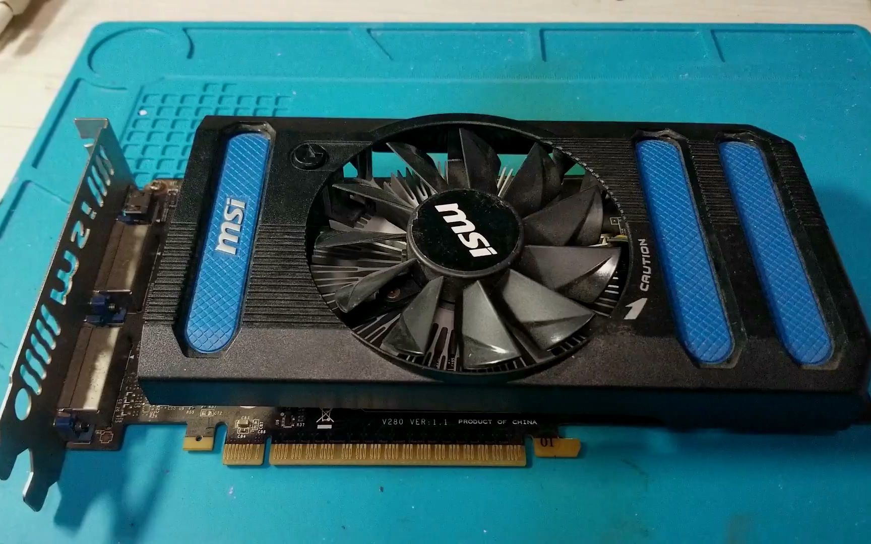 活动  同时修两张微星gtx650显卡,一张风扇逛转,一张装驱动黑屏