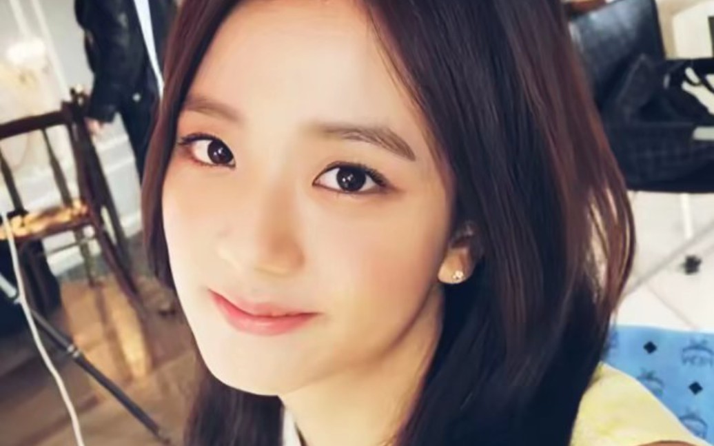 人间四月jisoo