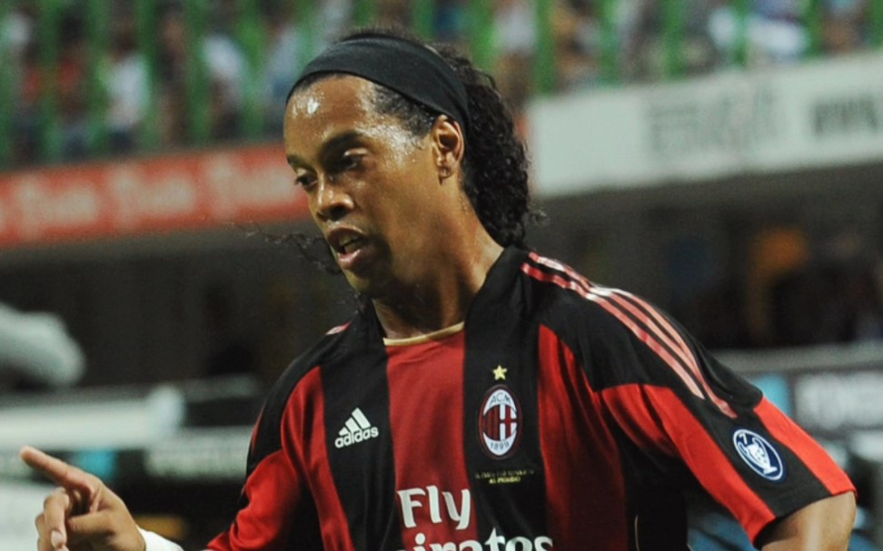 每一个动作都是艺术!#小罗 #ac米兰 #欧冠