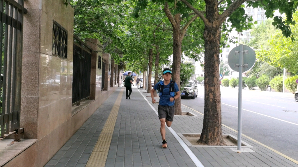 沿着15公里朝阳北路跑步上班,带你领略北京东部城市风貌哔哩哔哩bilibili