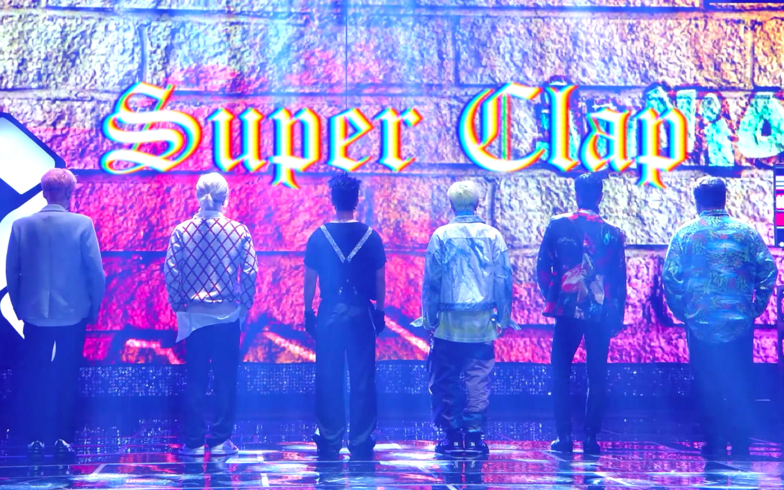 [图]【super junior】11场Super Clap舞台混剪|一键换装|结尾有小惊喜