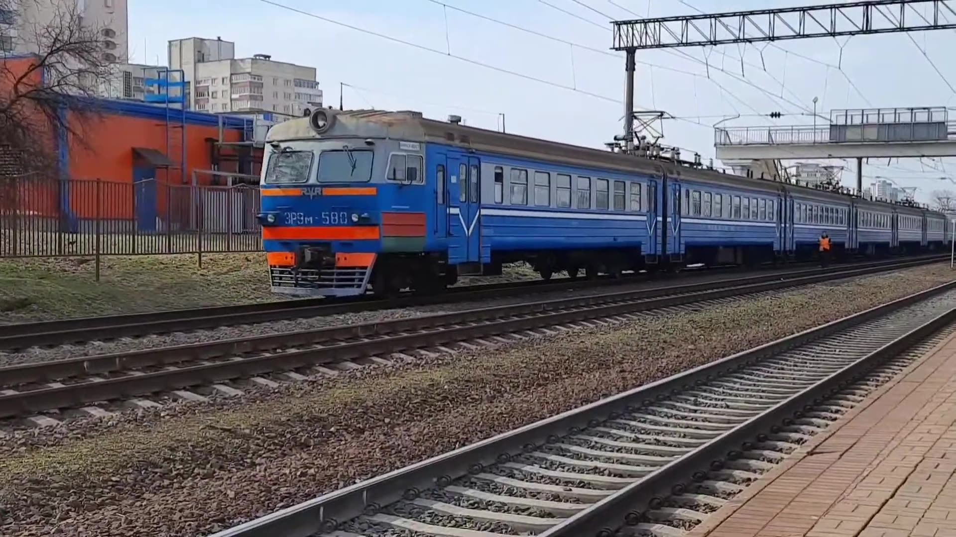 白俄罗斯铁路的列车_哔哩哔哩_bilibili