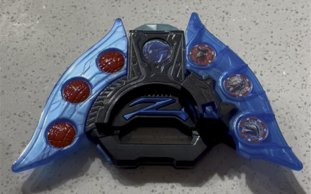 万代泽塔奥特曼迷你版变身器