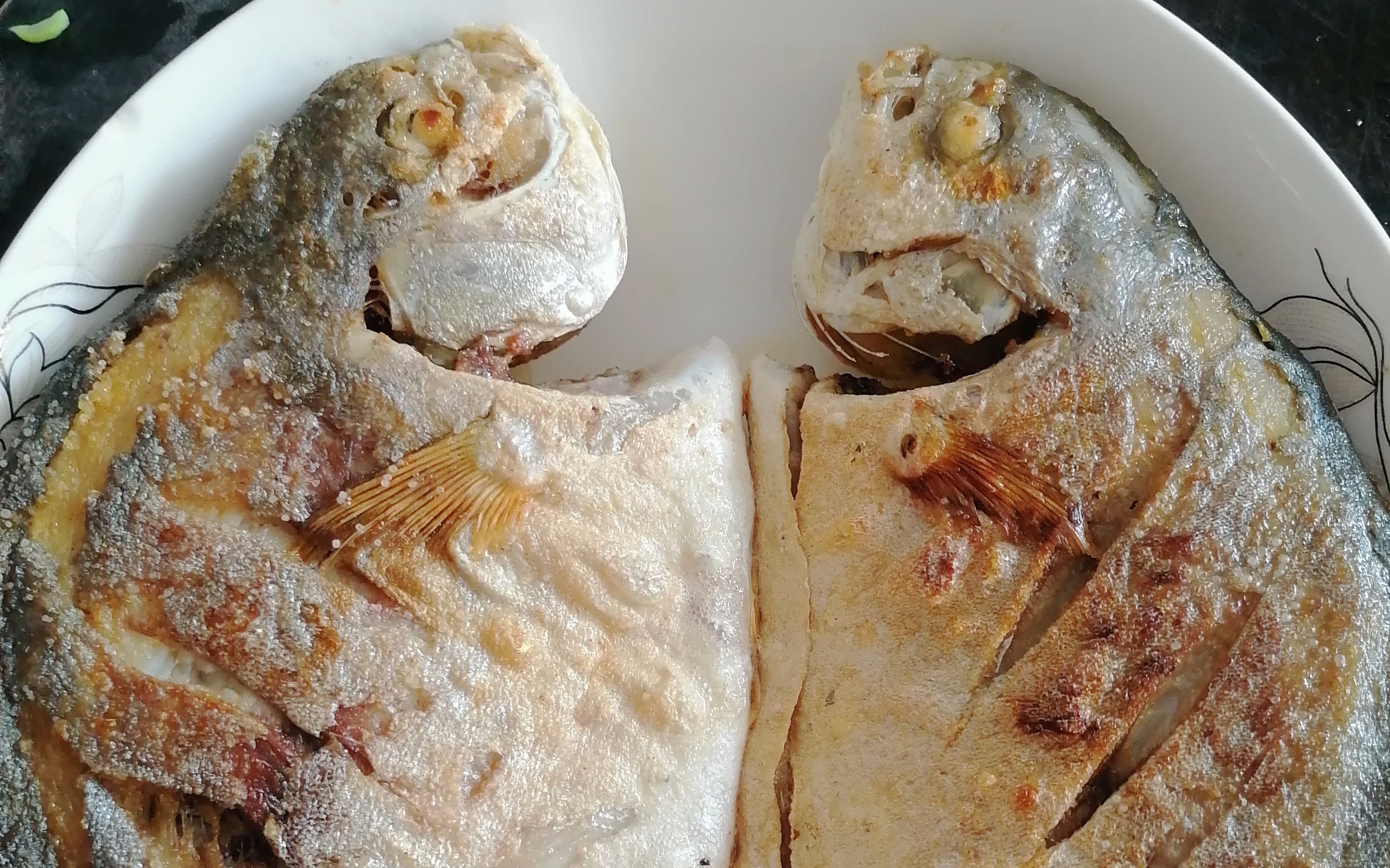 香煎白鲳,颠覆你以前的做法.学会了天天都想做来吃!