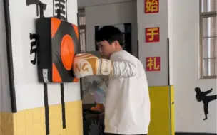 Tải video: 两步学会超强前手摆拳！