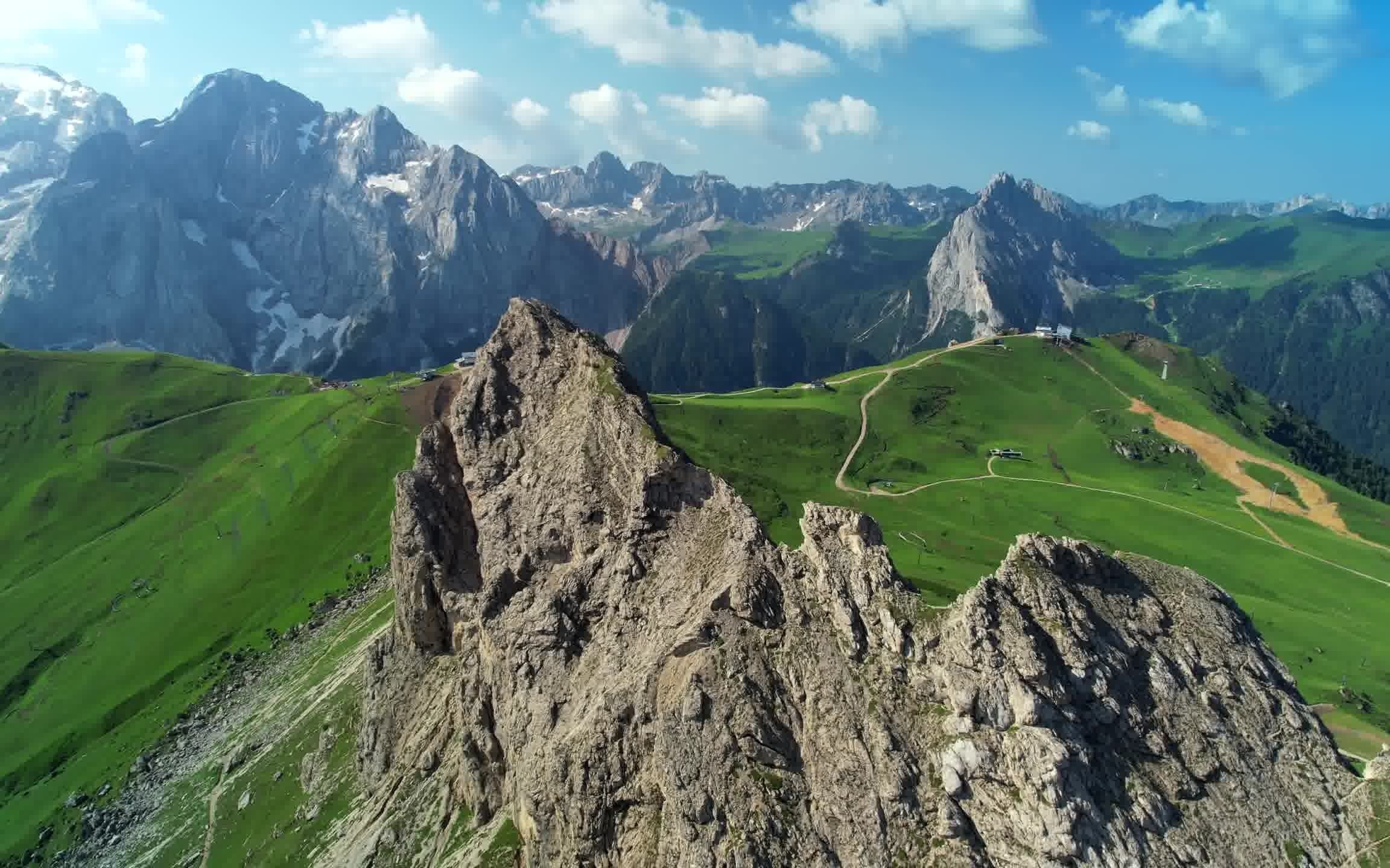 [图]Kraig Adams Solo Hiking 50 Miles on Alta Via 2 Dolomites Italy