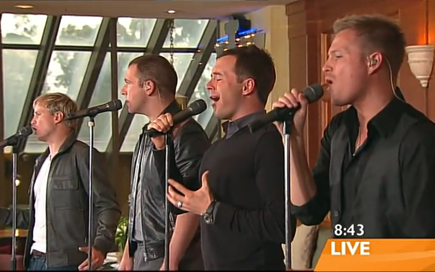 [图]【4人西城真唱现场】Westlife - You Raise Me Up (Live Sunrise 2008.05.05)