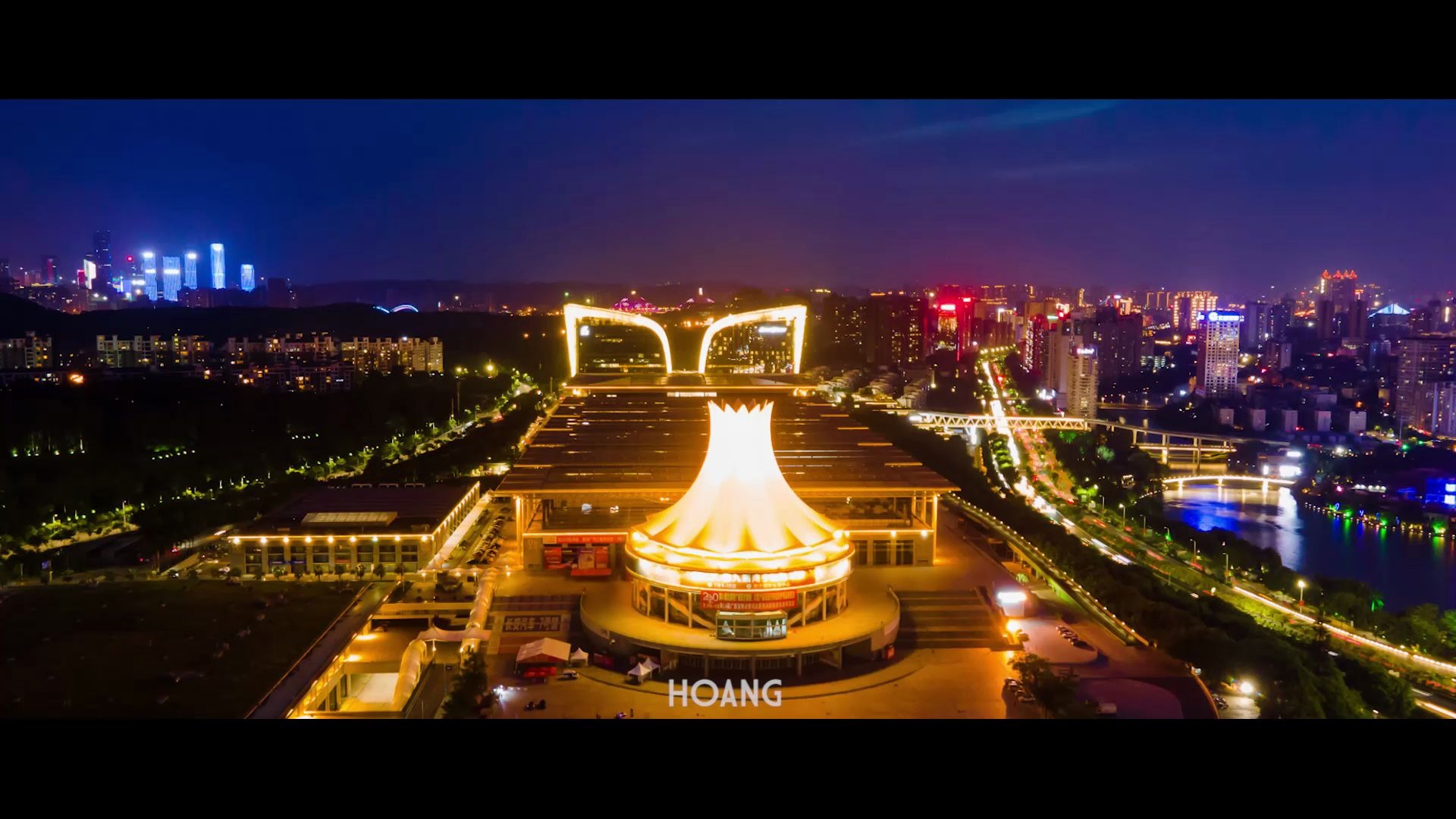 mavic air 2夜航首飞,南宁会展中心_哔哩哔哩 (゜-゜)つロ 干杯~-bili