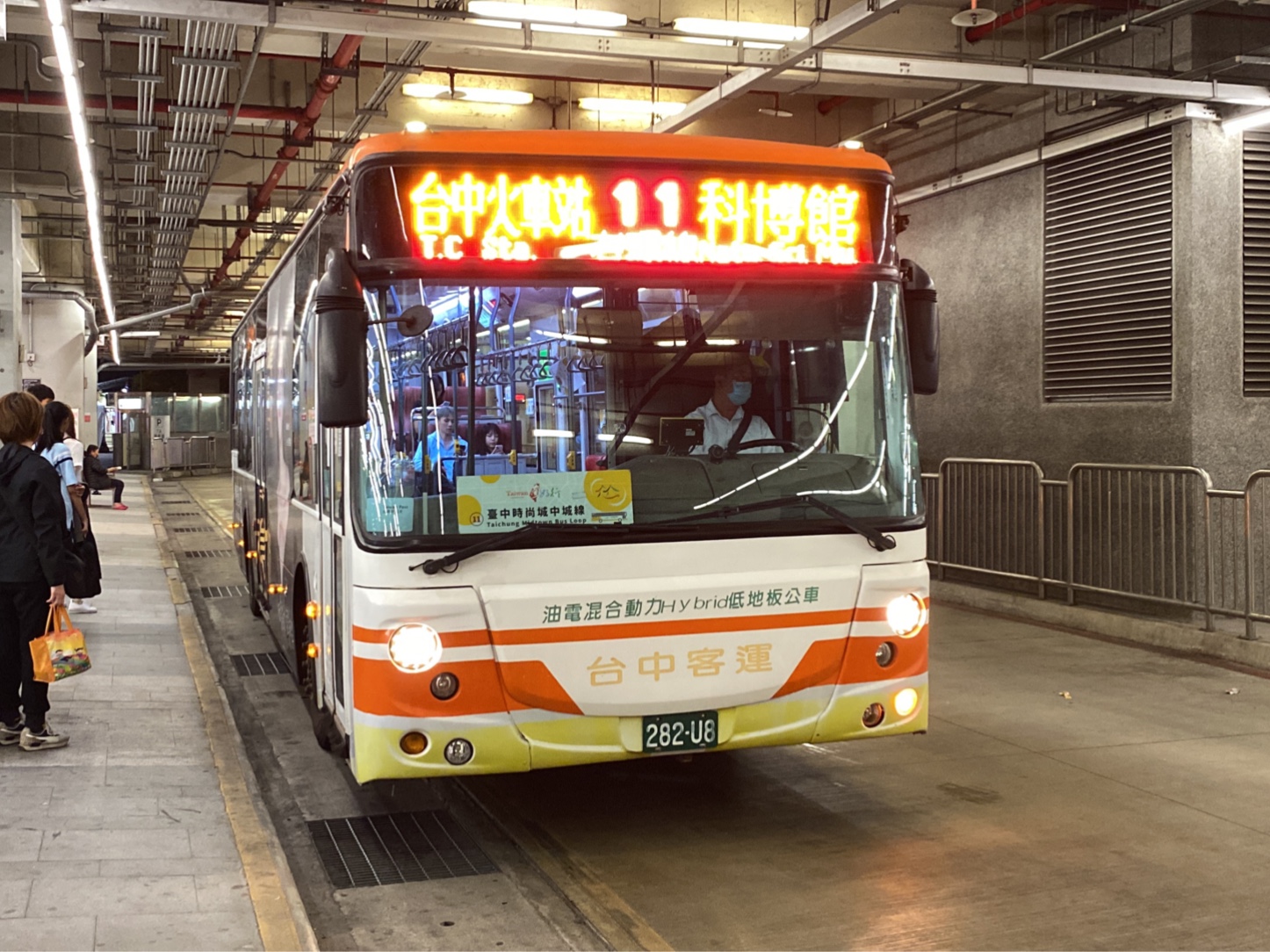 台中客運 bj6123c7c4d 11路 282-u8