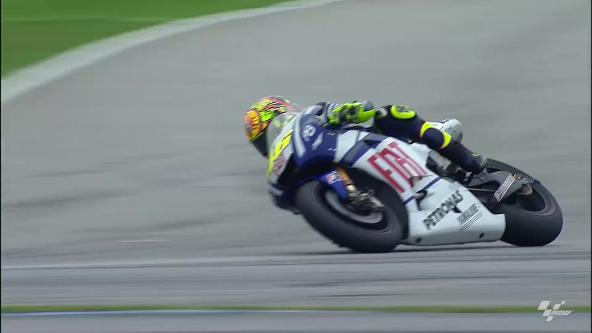 就在这一天,在2010年马来西亚大奖赛上,洛伦佐夺得了摩托车大奖赛冠军