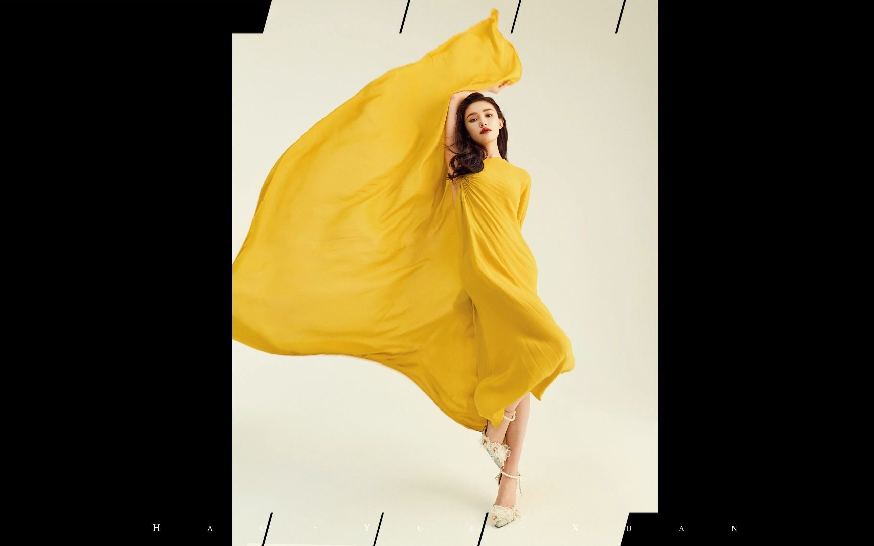 林允脚穿lilywei高跟鞋