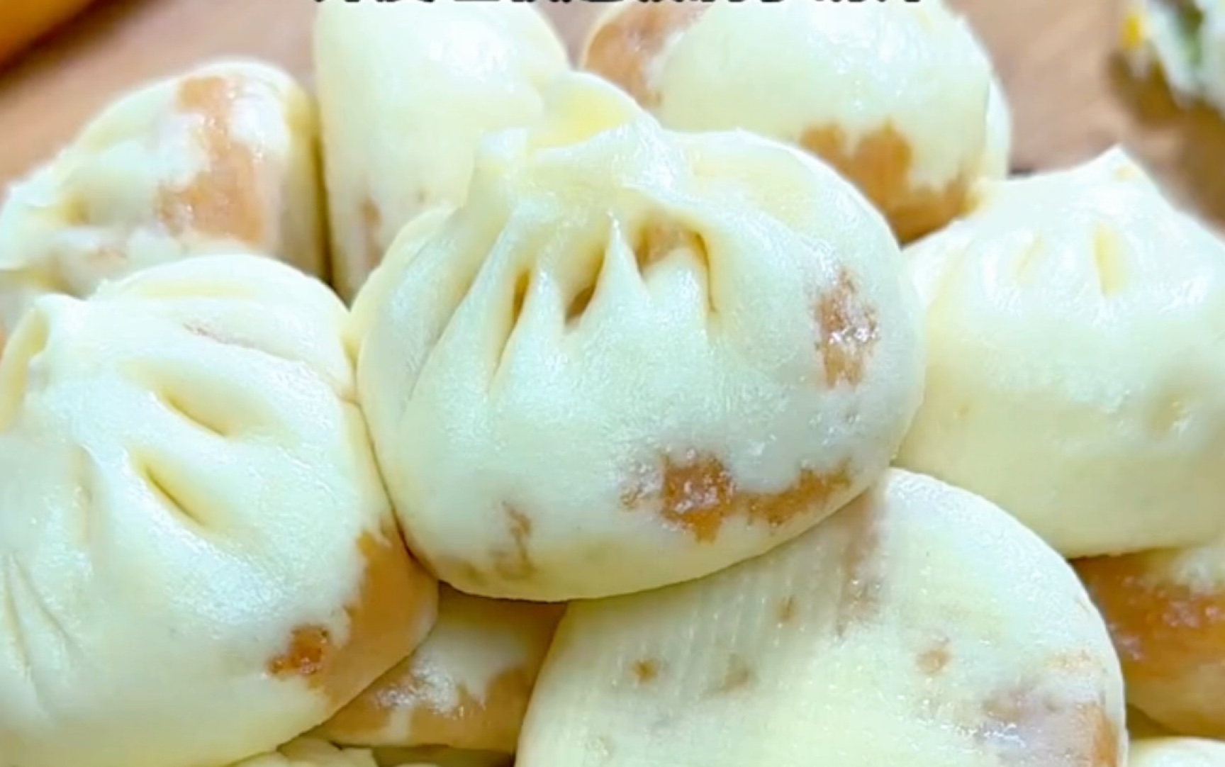 每周我家都会做几次,这种小笼包,鲜嫩多汁又好吃