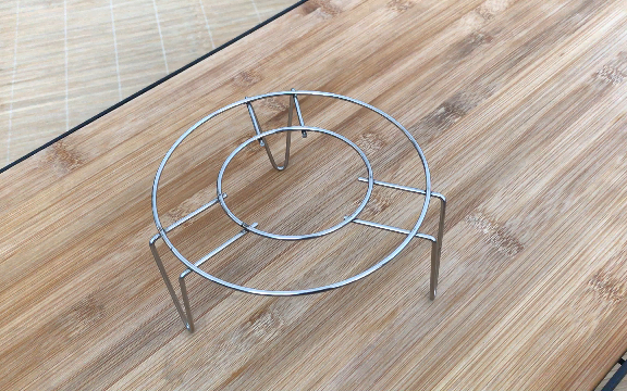 廉价的酒精炉支架