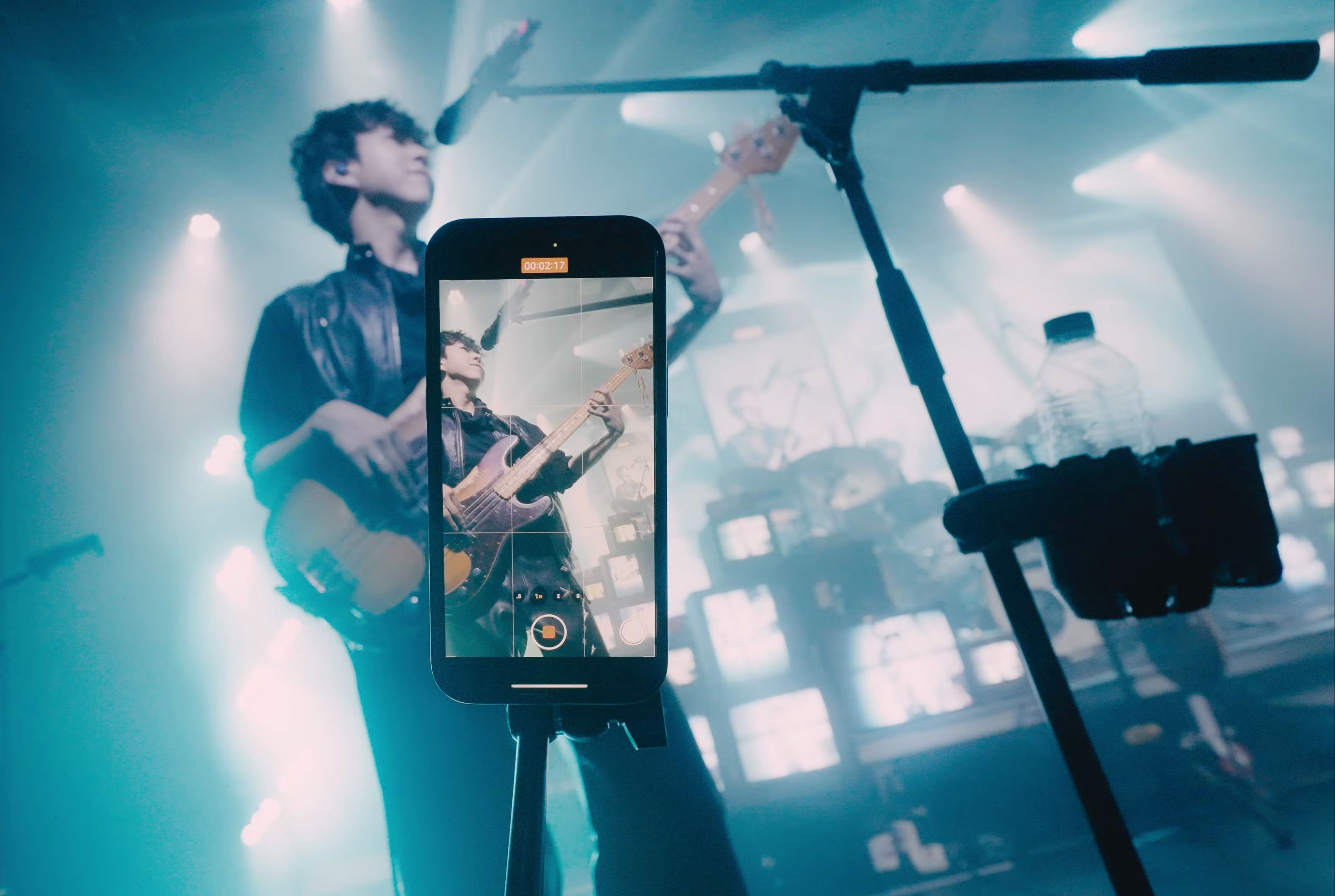 一个硬核韩国乐队回归[mv] surl - ringringring